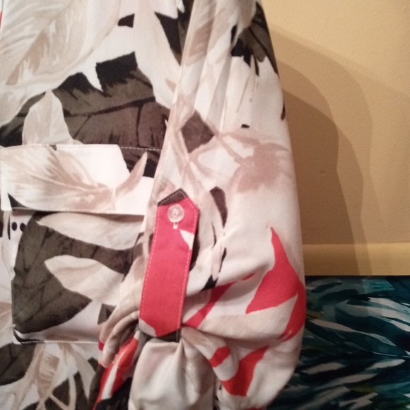 Calvin Klein Tropical Printed Tab Sleeve Blouse - Picture 5 of 7